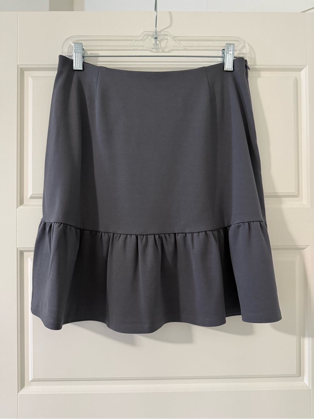 Gilli Gray Ruffle Hem Skirt